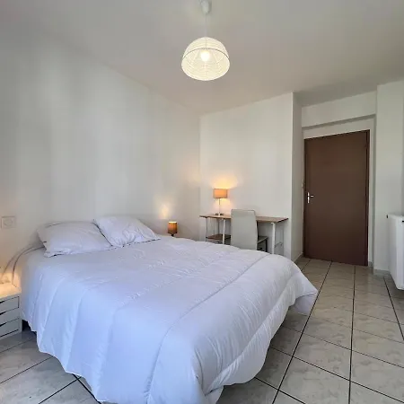 Appartement Beau T3 Avec Balcon A Perpignan