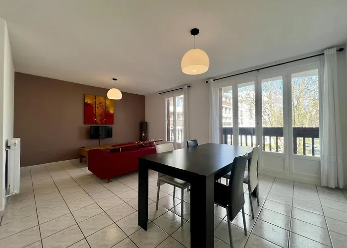 Beau T3 Avec Balcon A Apartament