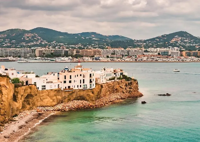 Beau T3 Avec Balcon A アパート